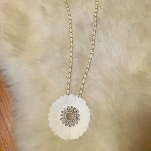 NWT! Ann Taylor Factory sunflower necklace!